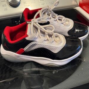 Nike Air Jordan 11 Size 3.5 Big boy